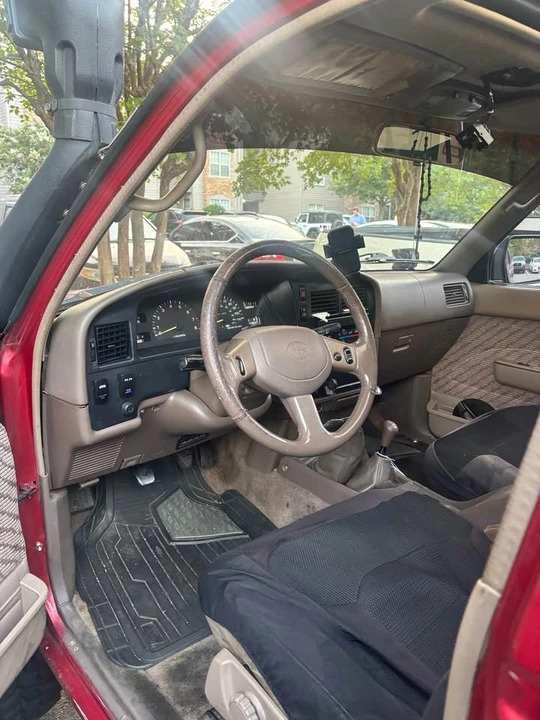 1995 Toyota 4Runner 2nd Gen - Image 9 of 12