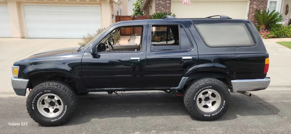 1995 Toyota 4Runner 2nd Gen - Image 2 of 8