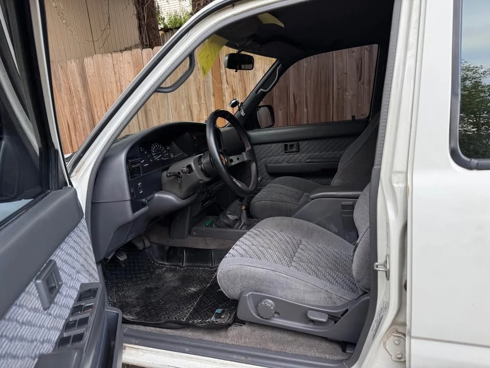 1995 Toyota 4Runner 2nd Gen - Image 4 of 9