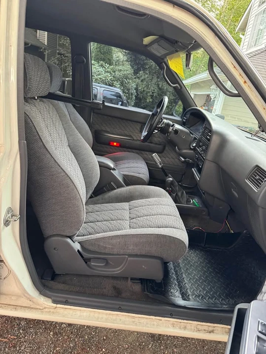 1995 Toyota 4Runner 2nd Gen - Image 2 of 9