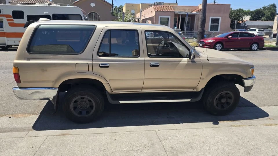 1995 Toyota 4Runner 2nd Gen - Image 3 of 8