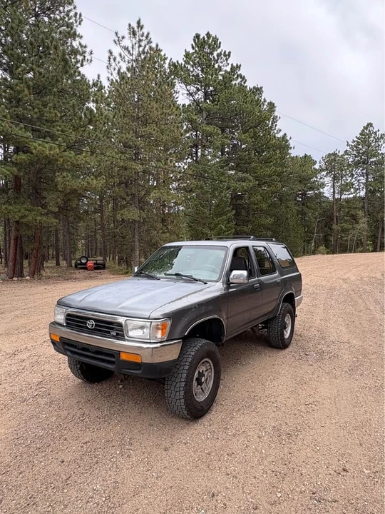 1995 Toyota 4Runner 2nd Gen - Image 2 of 8