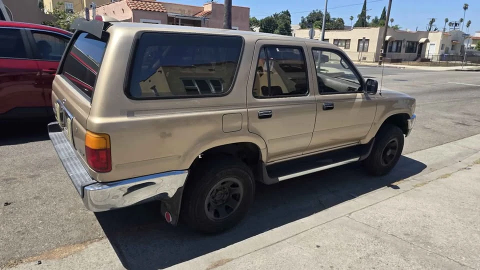 1995 Toyota 4Runner 2nd Gen - Image 5 of 14