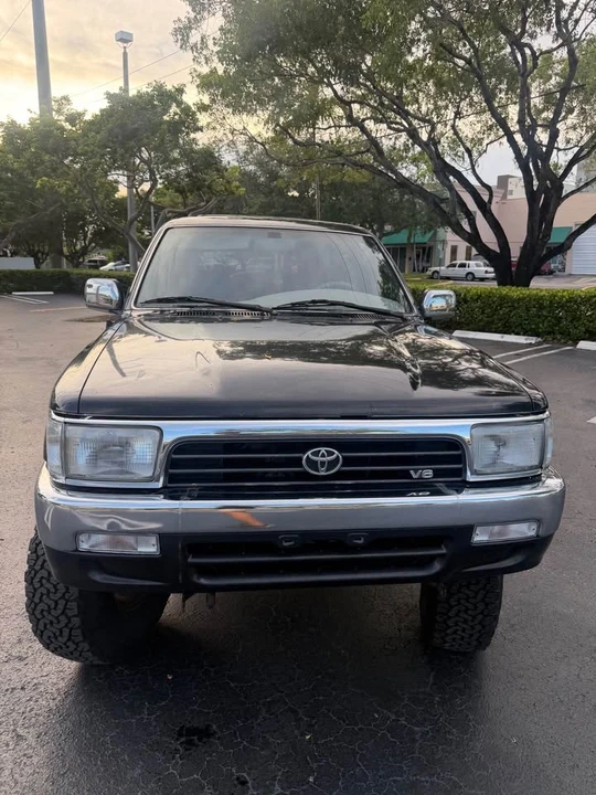 1995 Toyota 4Runner 2nd Gen - Image 2 of 10