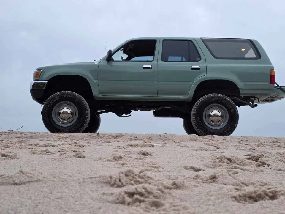 1995 Toyota 4Runner 2nd Gen - Image 2 of 4