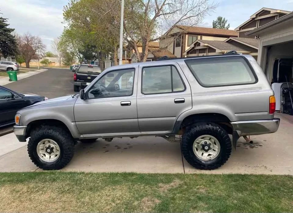 1995 Toyota 4Runner 2nd Gen - Image 2 of 5