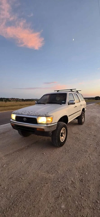 1995 Toyota 4Runner 2nd Gen - Image 2 of 9