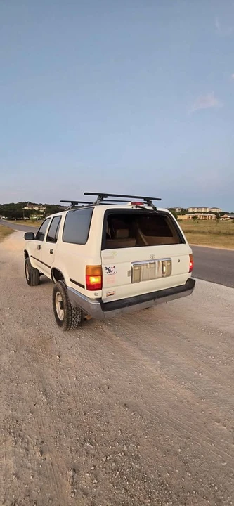 1995 Toyota 4Runner 2nd Gen - Image 4 of 9