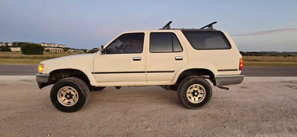 1995 Toyota 4Runner 2nd Gen - Image 3 of 9