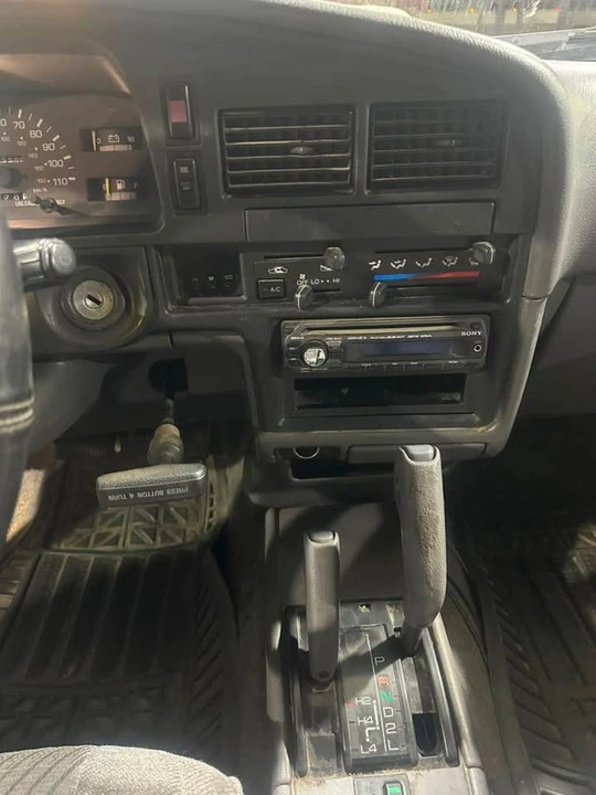 1995 Toyota 4Runner 2nd Gen - Image 5 of 7