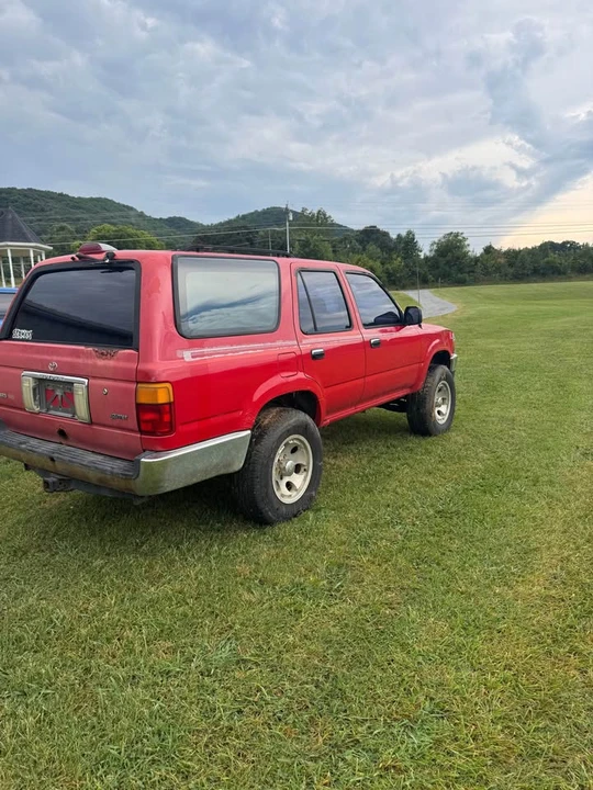 1995 Toyota 4Runner 2nd Gen - Image 3 of 9