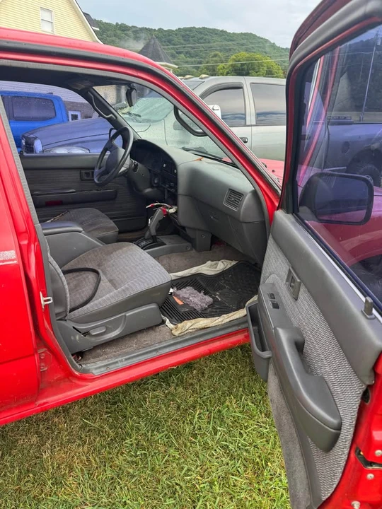 1995 Toyota 4Runner 2nd Gen - Image 5 of 9