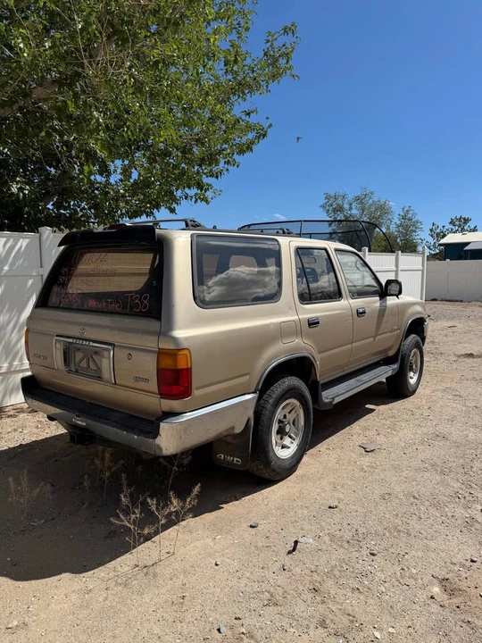 1995 Toyota 4Runner 2nd Gen - Image 2 of 9