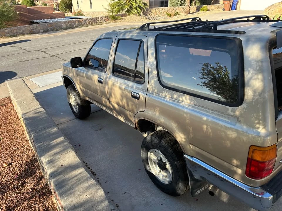 1995 Toyota 4Runner 2nd Gen - Image 3 of 20