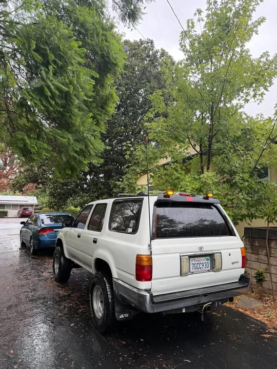 1995 Toyota 4Runner 2nd Gen - Image 3 of 8