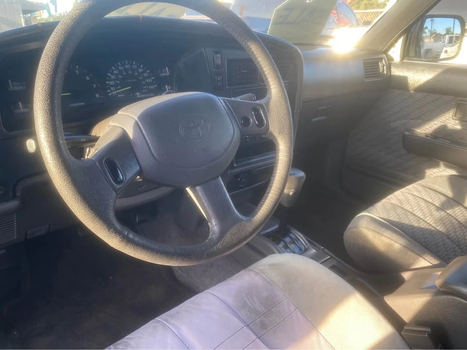 1995 Toyota 4Runner 2nd Gen - Image 10 of 16