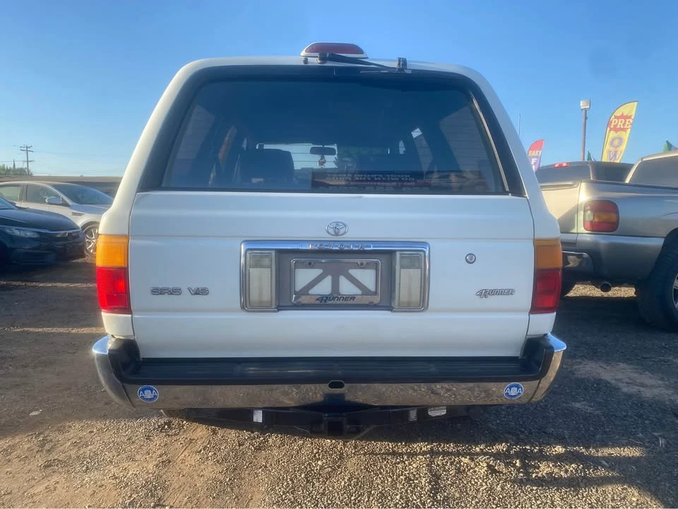 1995 Toyota 4Runner 2nd Gen - Image 9 of 16