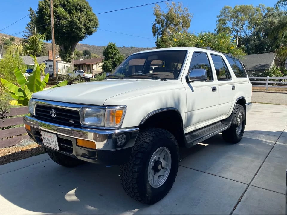 1995 Toyota 4Runner 2nd Gen - Image 2 of 11