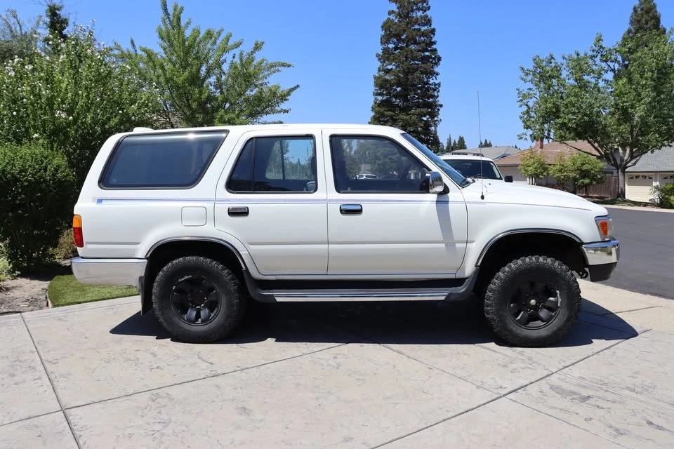 1995 Toyota 4Runner 2nd Gen - Image 4 of 13