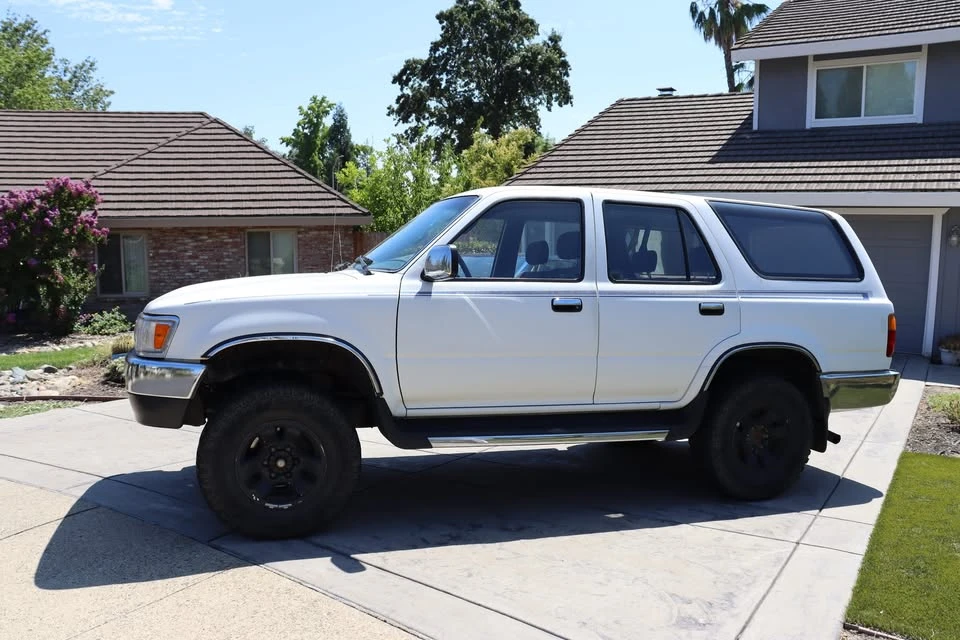 1995 Toyota 4Runner 2nd Gen - Image 3 of 13