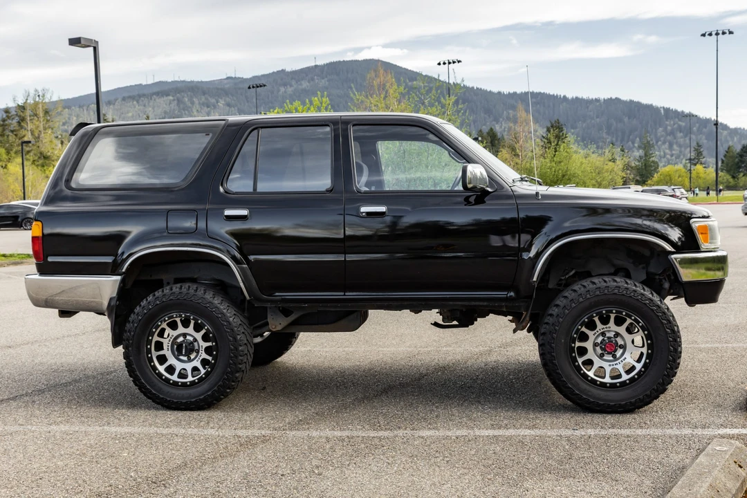 1995 Toyota 4Runner 2nd Gen - Image 7 of 31