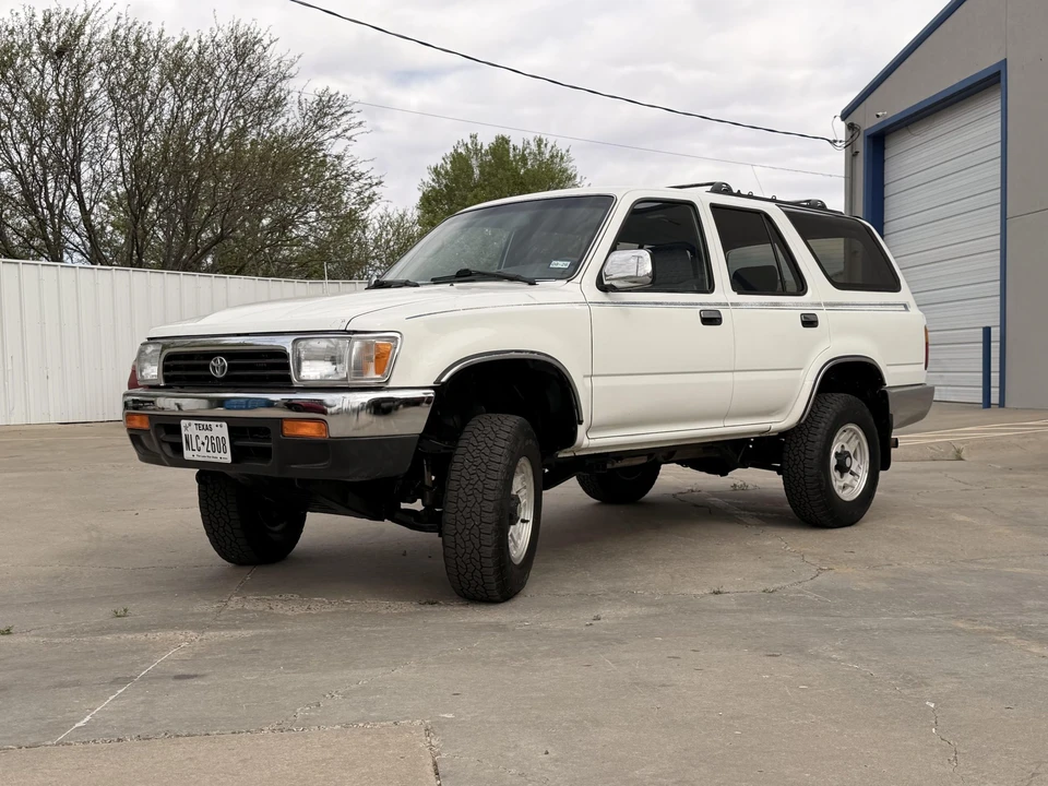1995 Toyota 4Runner 2nd Gen - Image 2 of 31