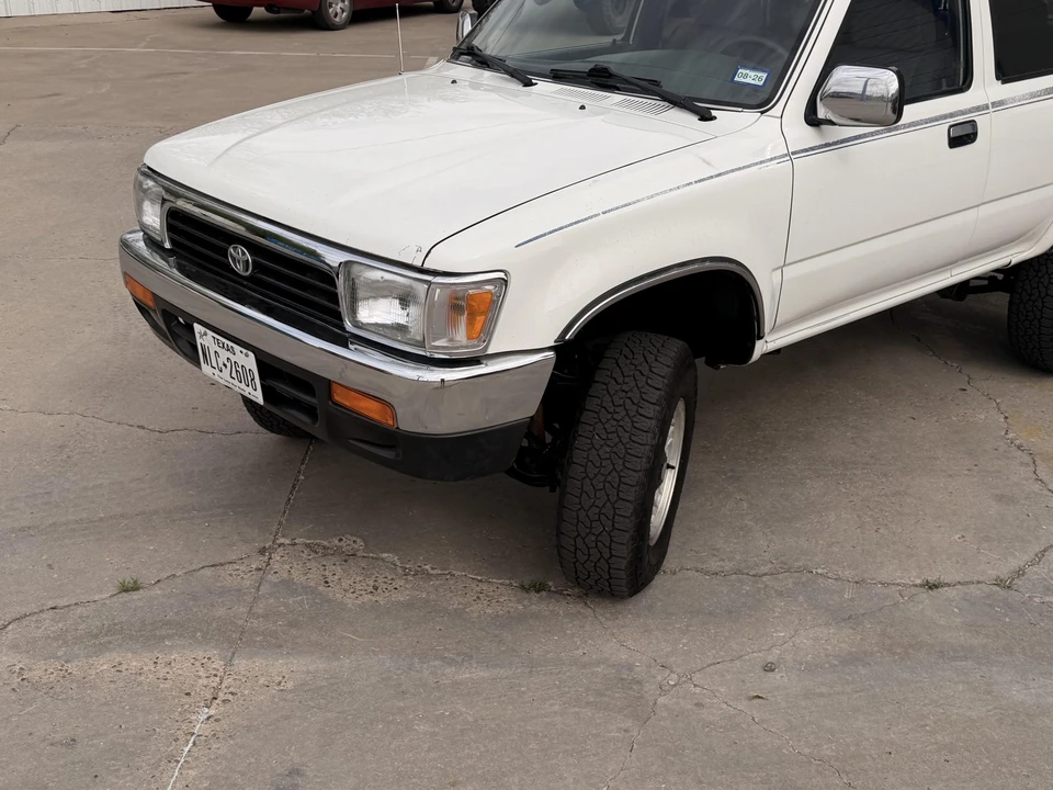 1995 Toyota 4Runner 2nd Gen - Image 21 of 31