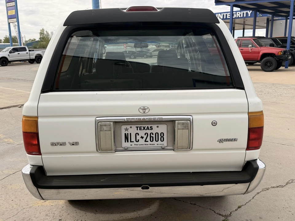 1995 Toyota 4Runner 2nd Gen - Image 7 of 31