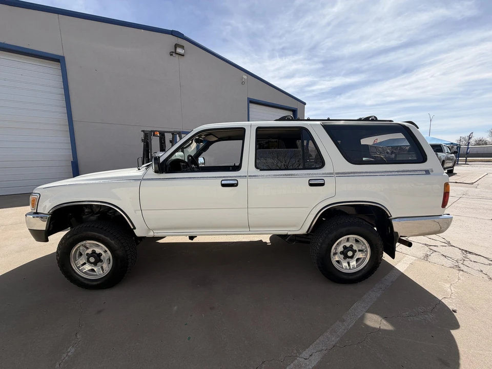 1995 Toyota 4Runner 2nd Gen - Image 4 of 31