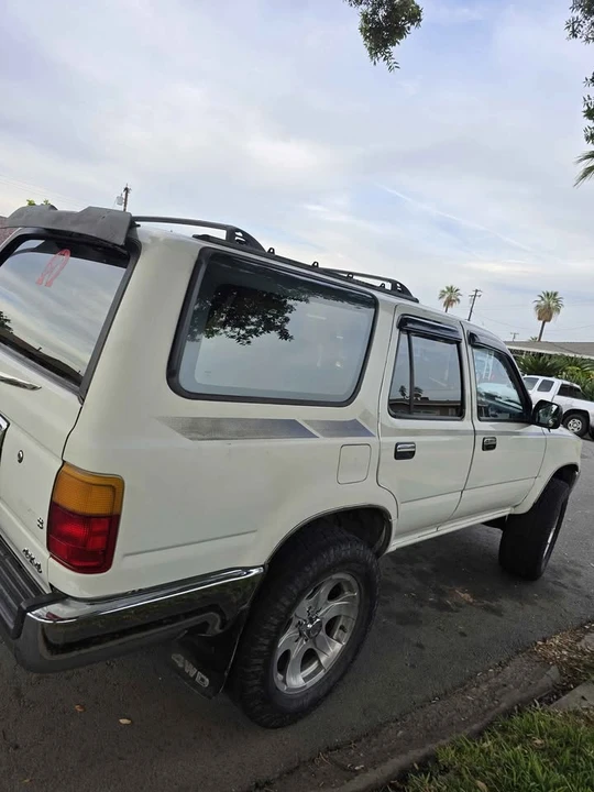 1995 Toyota 4Runner 2nd Gen - Image 3 of 7