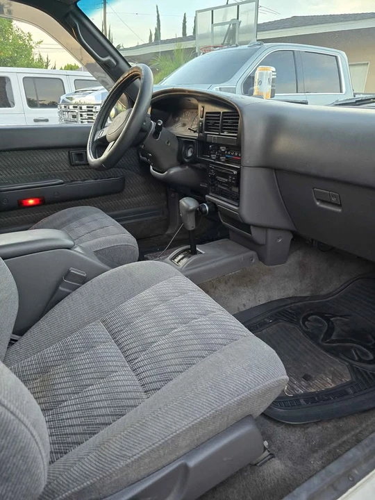 1995 Toyota 4Runner 2nd Gen - Image 5 of 7