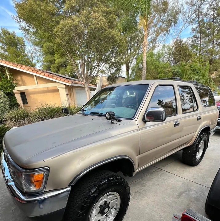1995 Toyota 4Runner 2nd Gen - Image 2 of 4
