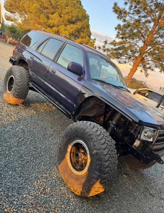 1995 Toyota 4Runner 2nd Gen - Image 2 of 7