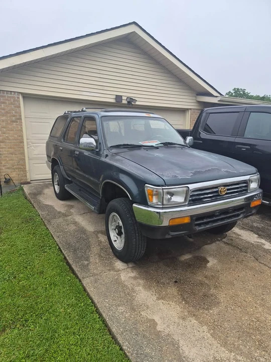 1995 Toyota 4Runner 2nd Gen - Image 2 of 2