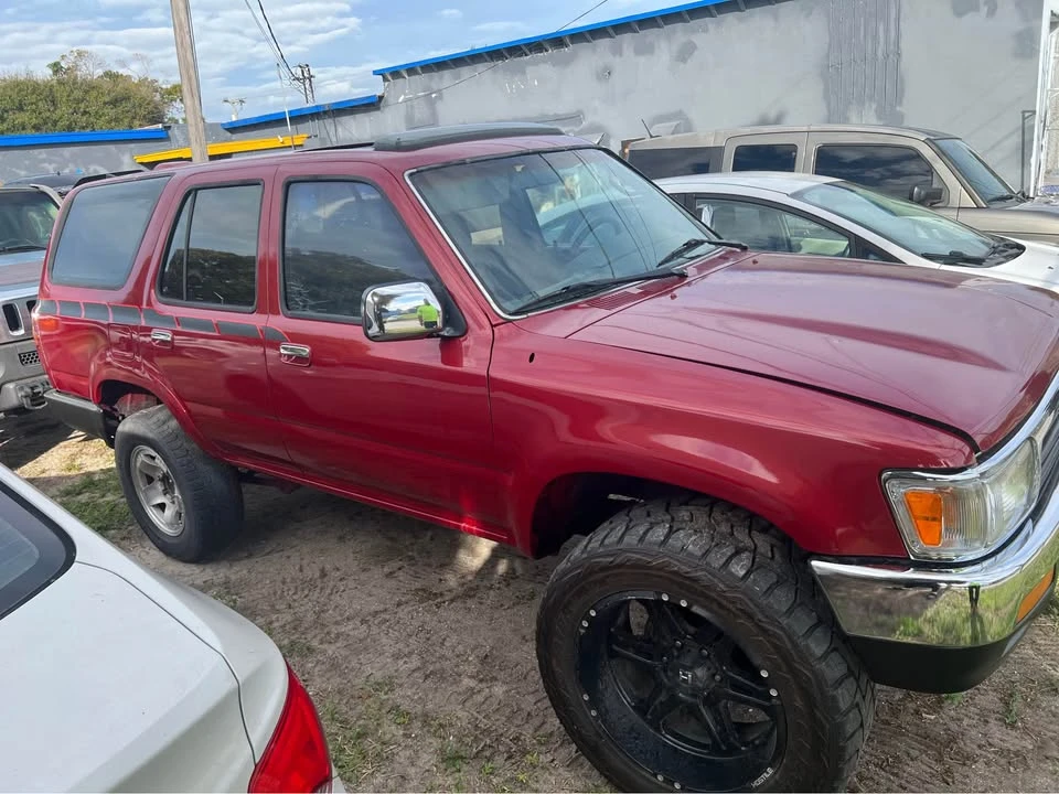 1995 Toyota 4Runner 2nd Gen - Image 5 of 8