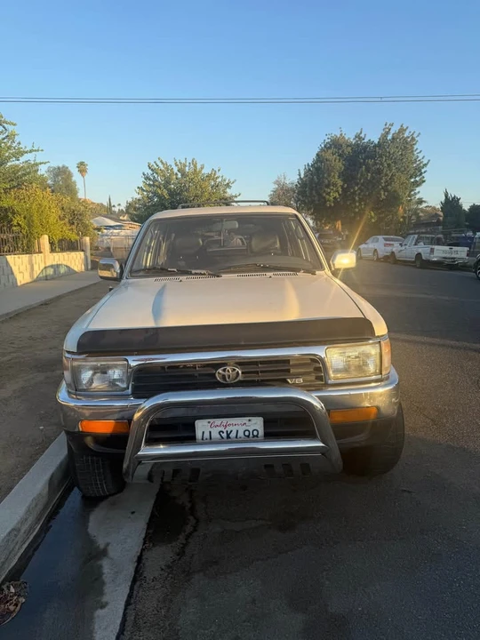 1995 Toyota 4Runner 2nd Gen - Image 2 of 7