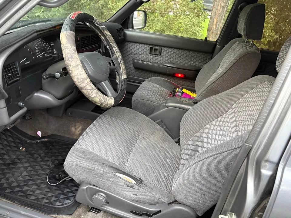 1995 Toyota 4Runner 2nd Gen - Image 6 of 9