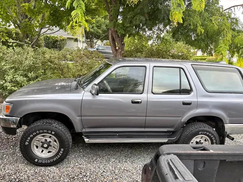 1995 Toyota 4Runner Venture Sport Utility 4D