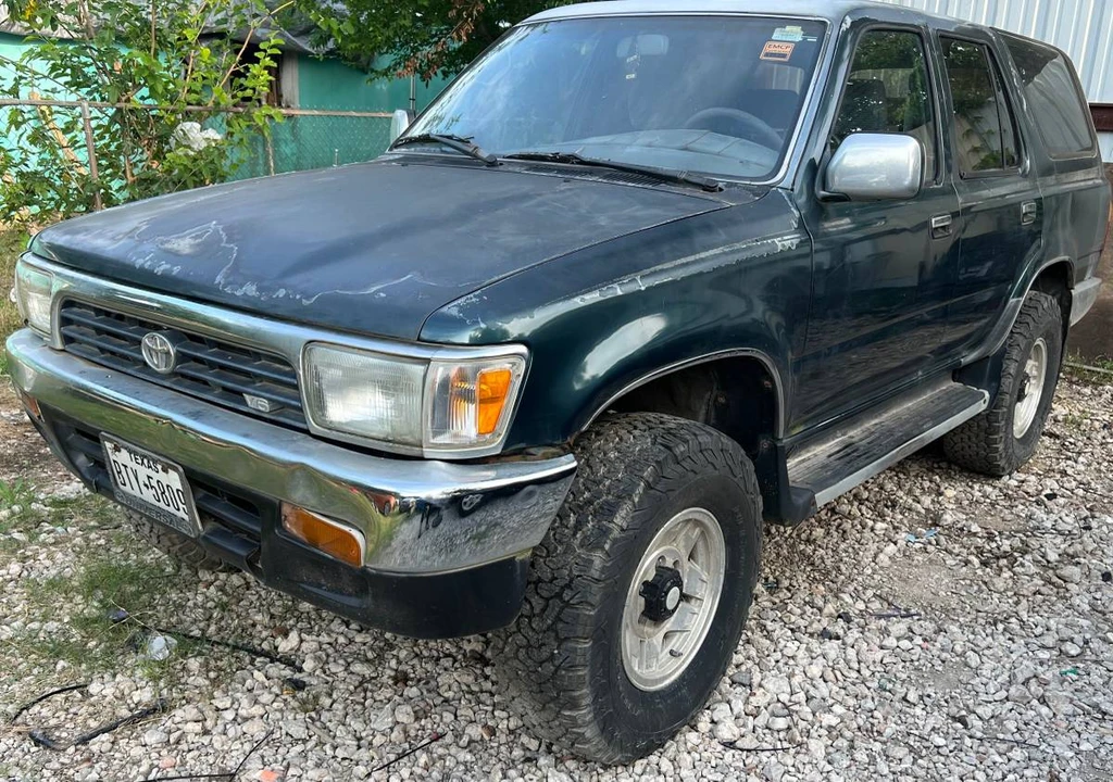 1995 Toyota 4Runner 2nd Gen - Image 2 of 13
