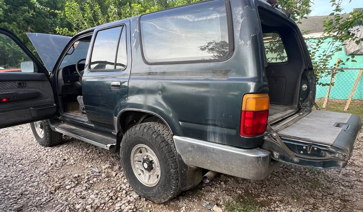 1995 Toyota 4Runner 2nd Gen - Image 12 of 13