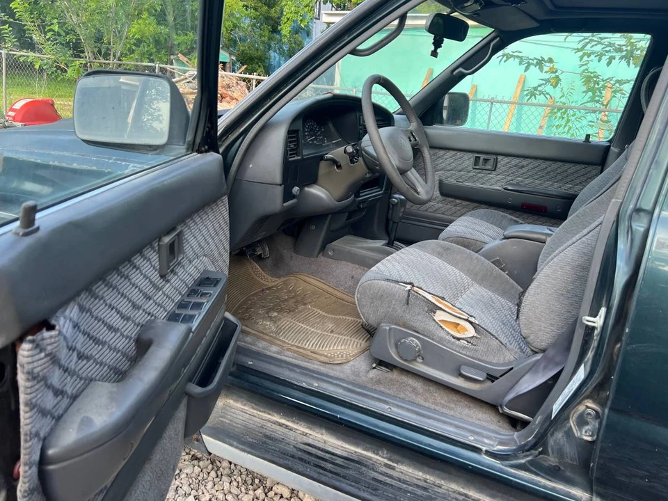 1995 Toyota 4Runner 2nd Gen - Image 5 of 13