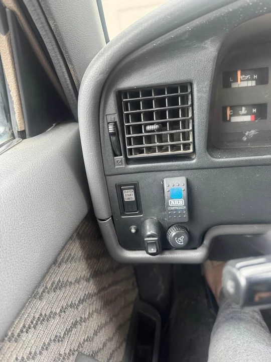 1995 Toyota 4Runner 2nd Gen - Image 12 of 13
