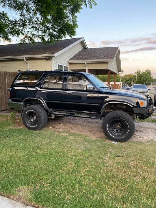 1995 Toyota 4Runner 2nd Gen - Image 2 of 3