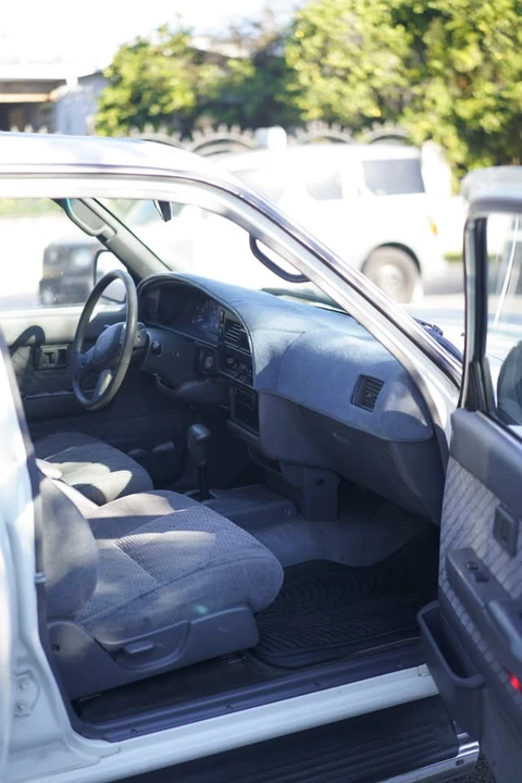 1995 Toyota 4Runner 2nd Gen - Image 8 of 19