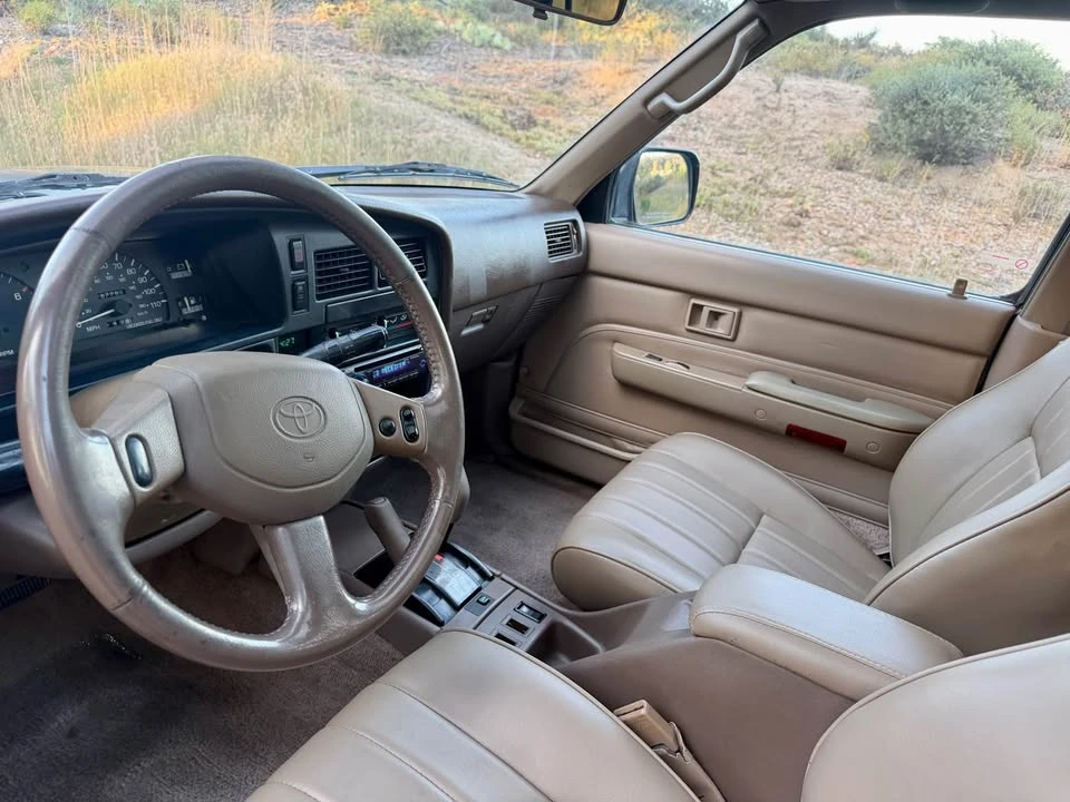 1995 Toyota 4Runner 2nd Gen - Image 10 of 17