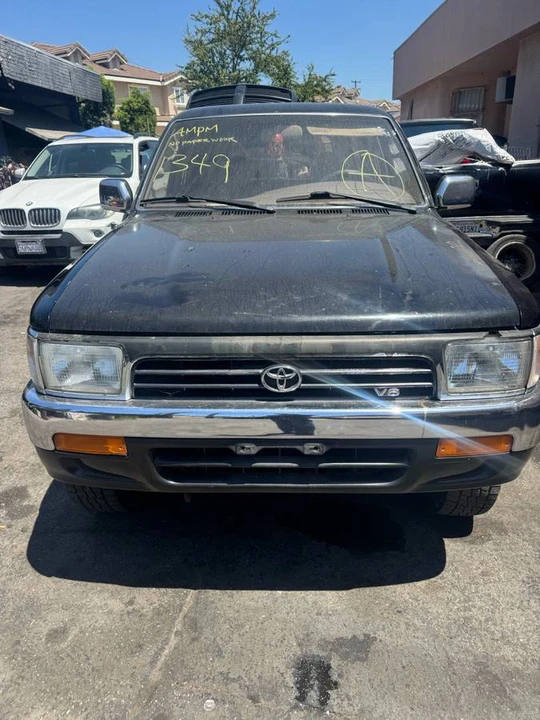 1995 Toyota 4Runner 2nd Gen - Image 2 of 8