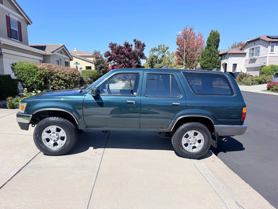 1995 Toyota 4Runner 2nd Gen - Image 7 of 15