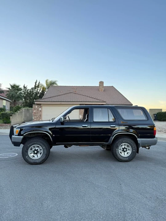 1995 Toyota 4Runner 2nd Gen - Image 3 of 20