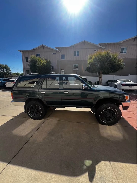 1995 Toyota 4Runner 2nd Gen - Image 3 of 9