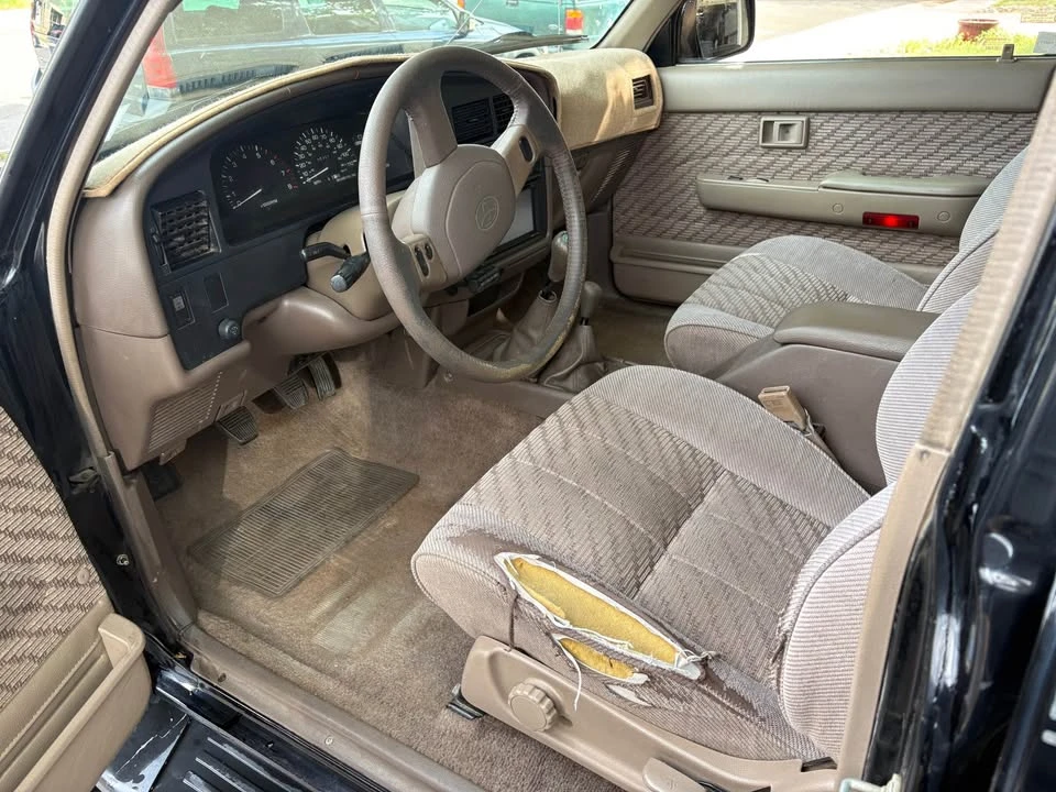 1995 Toyota 4Runner 2nd Gen - Image 11 of 18